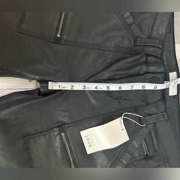 Anthropologie Joie | Sexy Coated Faux Leather Denim | High Rise ! Cargo … - Picture 4 of 10